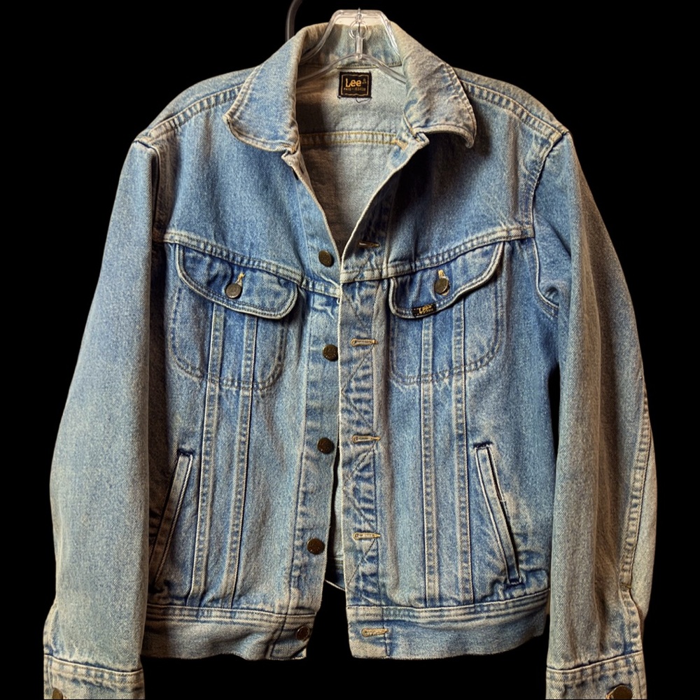 Vintage LEE Denim Jean Jacket Size M. PATD 153438 Cowboy Trucker Black Label